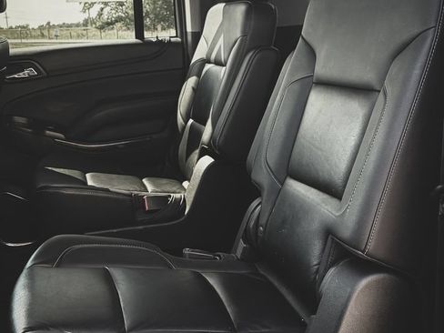 Used 2015 Chevrolet Suburban LT AWD/4WD image 23