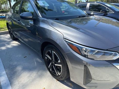 Used 2024 Nissan Sentra SV image 12