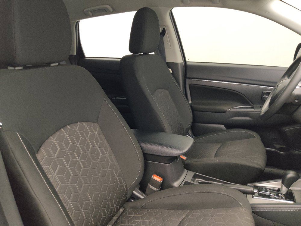 Used 2025 Mitsubishi Outlander Sport AWD image 21