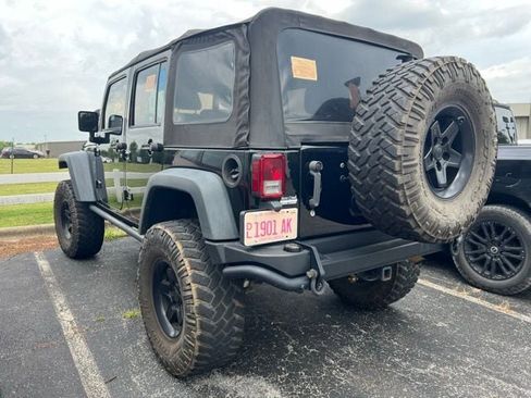 Used 2015 Jeep Wrangler Unlimited Rubicon image 6