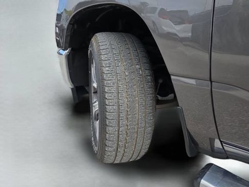 Used 2023 RAM 1500 Laramie AWD/4WD image 41