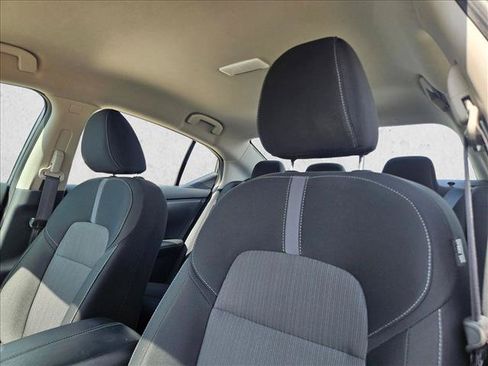 Used 2025 Nissan Sentra SV FWD image 12