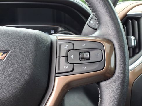 Used 2021 Chevrolet Silverado 1500 High Country w/ Technology Package AWD/4WD image 23