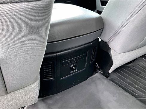 Used 2017 RAM 2500 SLT AWD/4WD image 32