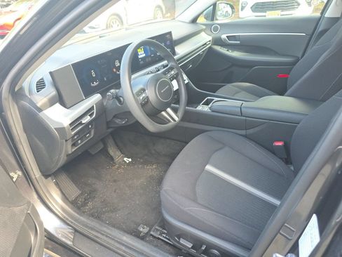 Used 2025 Hyundai Sonata SEL FWD image 5