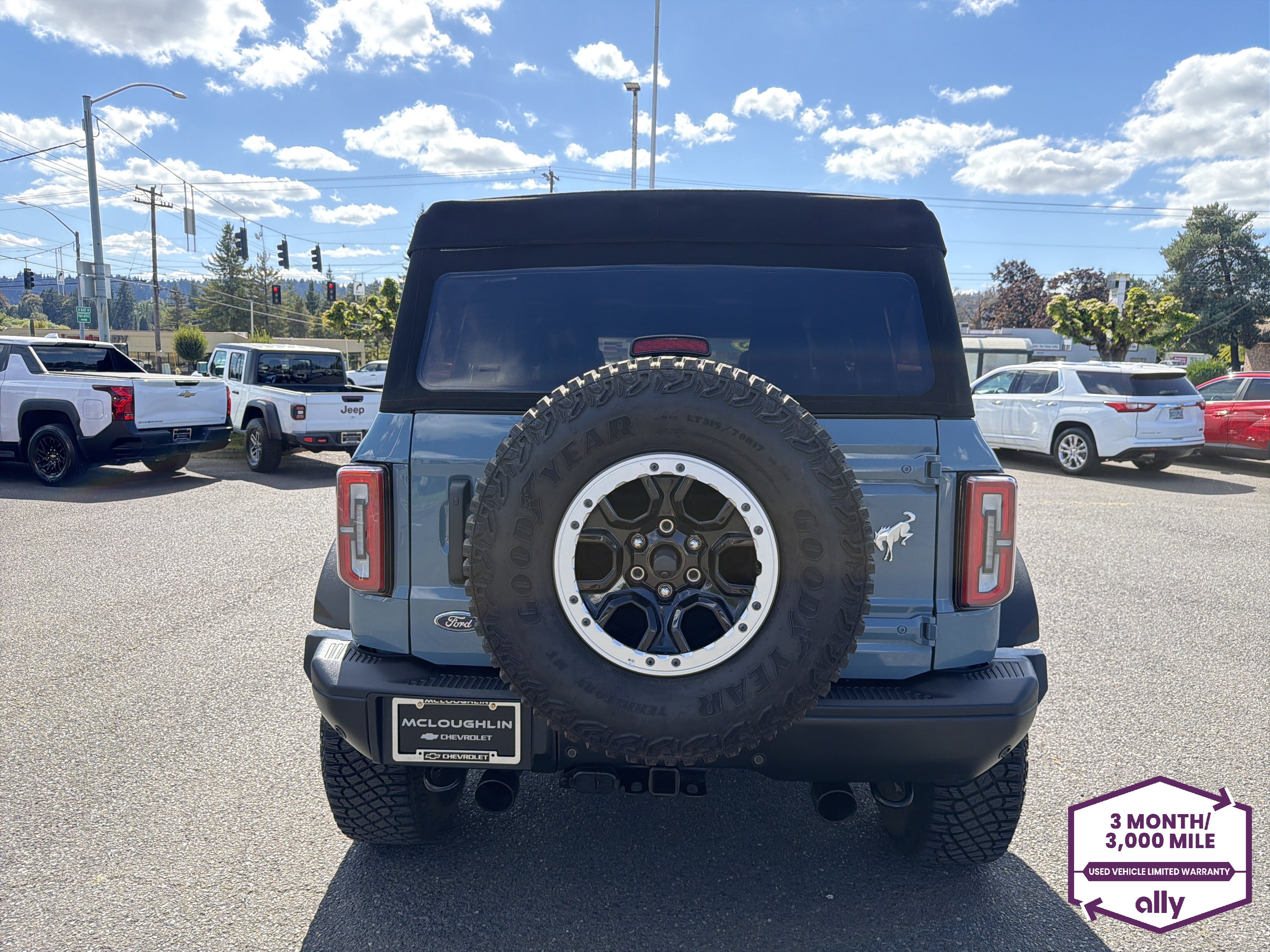 Used 2023 Ford Bronco Badlands w/ Sasquatch Package AWD/4WD image 4