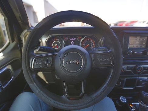 Used 2019 Jeep Wrangler Sport image 6