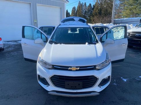 Used 2017 Chevrolet Trax Premier image 30