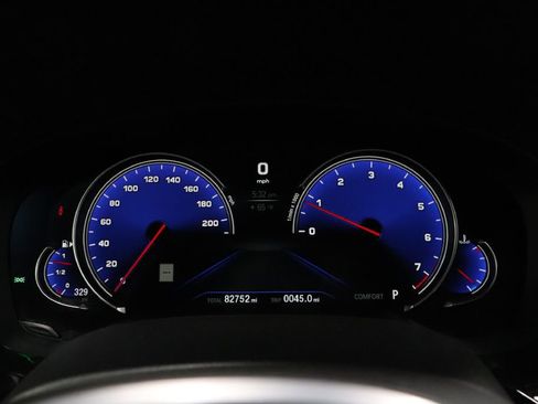 Used 2018 BMW M550i xDrive image 17