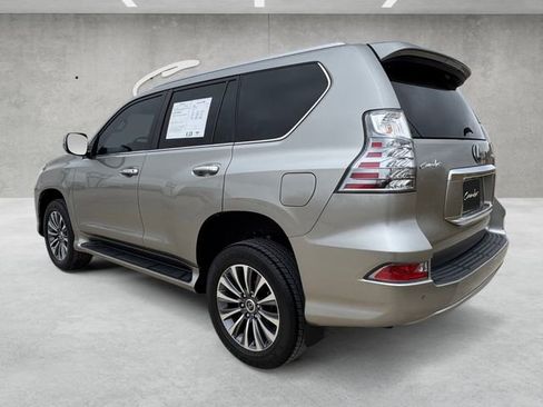 Used 2023 Lexus GX 460 Luxury image 14