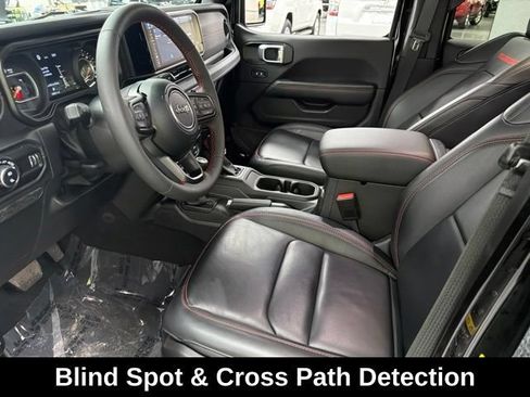Used 2024 Jeep Gladiator Rubicon AWD/4WD image 15