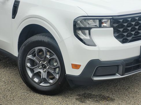 New 2025 Ford Maverick XLT image 4