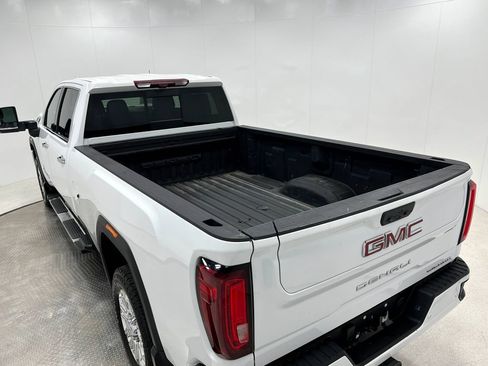 Used 2023 GMC Sierra 3500 Denali w/ Technology Package AWD/4WD image 30