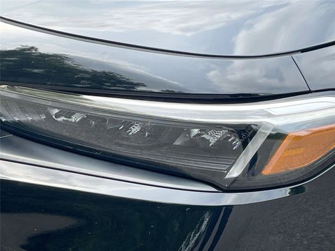 Used 2024 Honda Civic Sport Touring image 8
