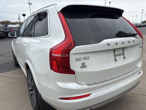 Used 2020 Volvo XC90 T5 Momentum w/ Protection Package Premier AWD/4WD image 8