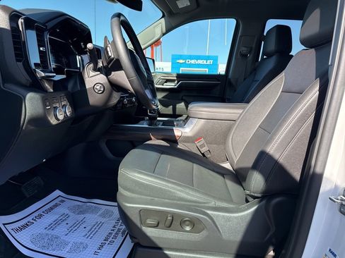 Used 2023 GMC Sierra 1500 SLT w/ SLT Premium Package image 19