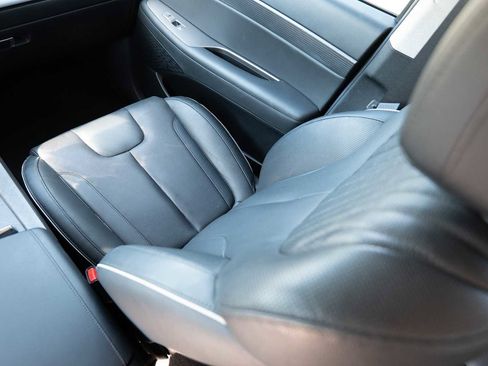 Used 2023 Hyundai Palisade Limited image 24