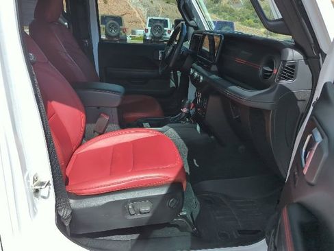 Certified 2024 Jeep Wrangler Unlimited Rubicon 392 AWD/4WD image 19