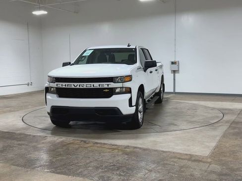 Used 2021 Chevrolet Silverado 1500 Custom w/ Safety Confidence Package AWD/4WD image 4