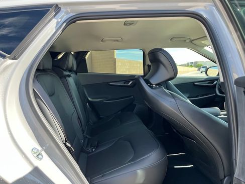 Used 2025 Kia EV6 Wind RWD image 18