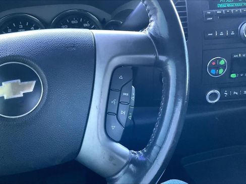 Used 2007 Chevrolet Silverado 1500 LT w/ 2LT Audio Package image 24