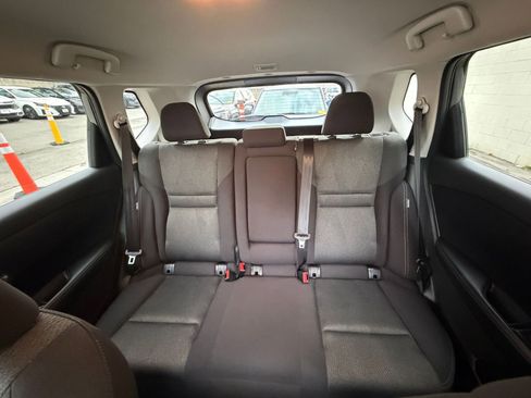Used 2025 Nissan Rogue SV FWD image 40