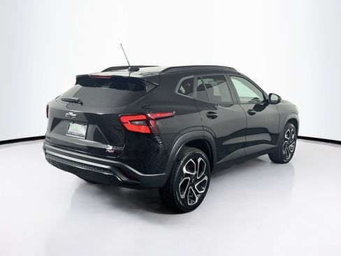 Used 2024 Chevrolet Trax RS FWD image 9