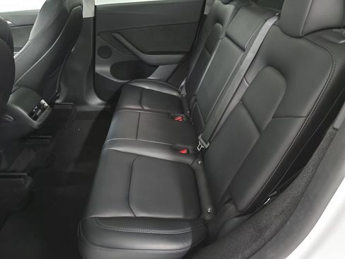Used 2023 Tesla Model Y Long Range AWD/4WD image 23