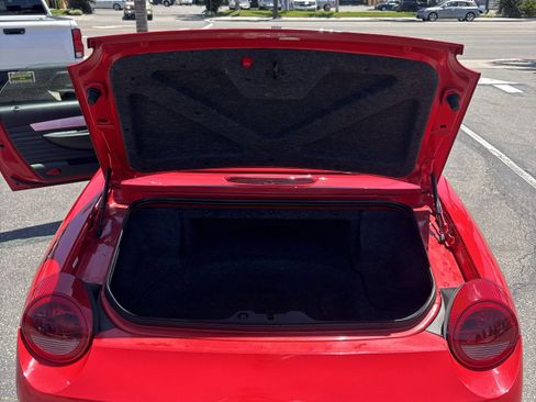 Used 2002 Ford Thunderbird RWD image 16