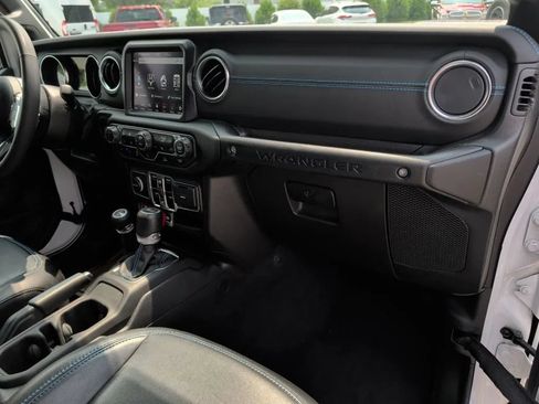 Used 2023 Jeep Wrangler Unlimited Rubicon 4xe w/ Cold Weather Group AWD/4WD image 35
