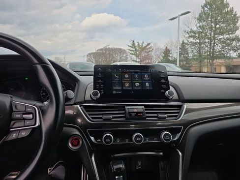 Used 2020 Honda Accord Sport image 20