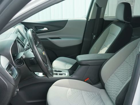 Used 2019 Chevrolet Equinox LT AWD/4WD image 13