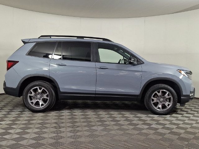 Used 2023 Honda Passport TrailSport image 10