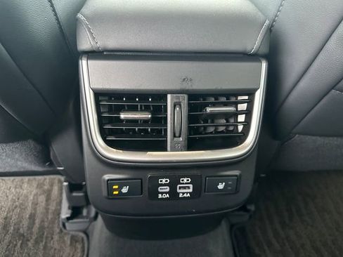 Used 2025 Subaru Outback Limited image 21