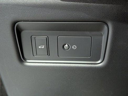 Used 2020 Land Rover Range Rover Sport HSE image 34