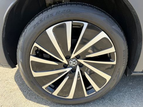 Used 2023 Volkswagen ID.4 Pro S Plus AWD/4WD image 56
