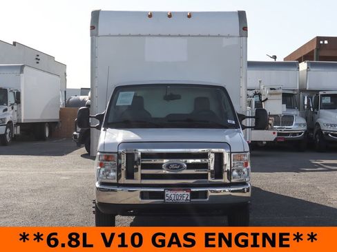 Used 2017 Ford E-450 and Econoline 450 Super Duty w/ Power Windows & Locks Group image 3