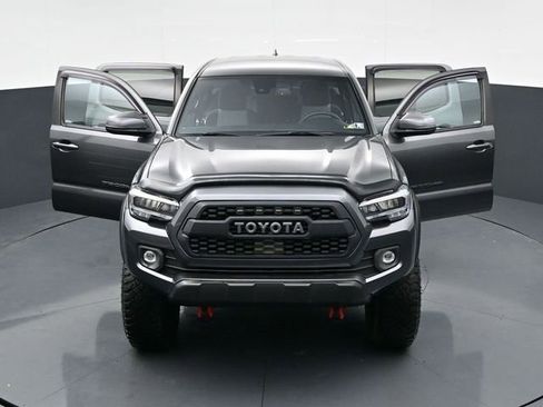 Used 2020 Toyota Tacoma TRD Off-Road image 44