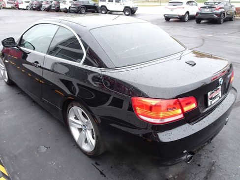 Used 2010 BMW 335i Convertible image 15