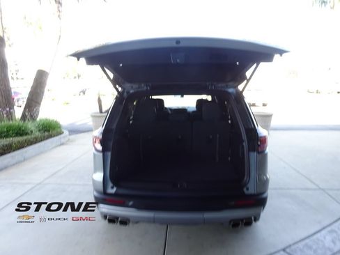 Certified 2025 GMC Acadia Elevation FWD image 30