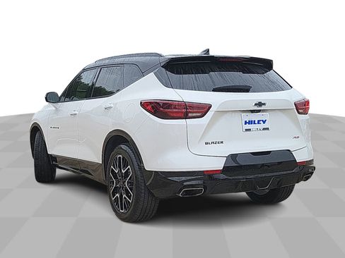 Used 2023 Chevrolet Blazer RS w/ Driver Confidence II Package FWD image 6