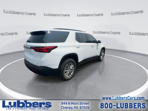 Used 2023 Chevrolet Traverse LT FWD image 8
