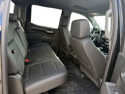 Used 2026 GMC Sierra 1500 SLT AWD/4WD image 17
