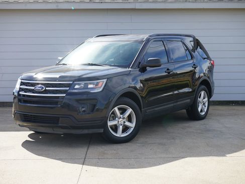 Used 2018 Ford Explorer FWD image 10