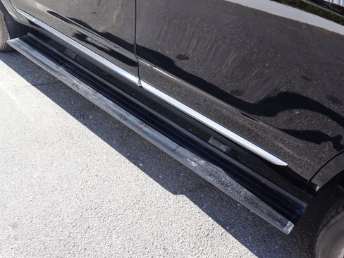 Used 2021 GMC Yukon Denali w/ Denali Premium Package image 13