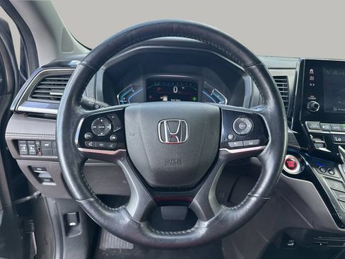 Used 2023 Honda Odyssey Elite image 16