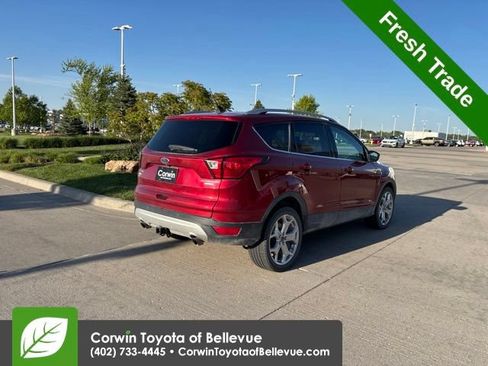 Used 2019 Ford Escape Titanium AWD/4WD image 3