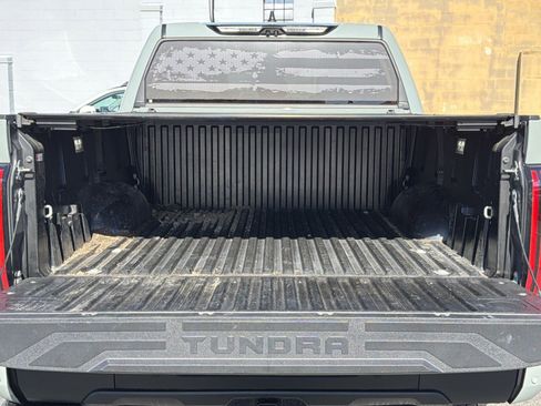 Used 2025 Toyota Tundra Limited AWD/4WD image 27