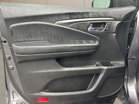 Used 2021 Honda Pilot Special Edition image 16