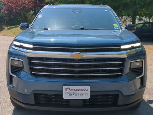 Used 2024 Chevrolet Traverse LT AWD/4WD image 8